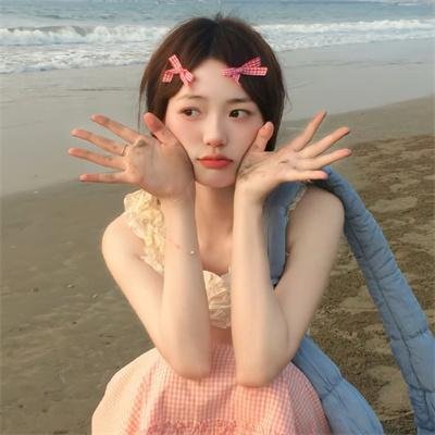 弱比少男闯女校
